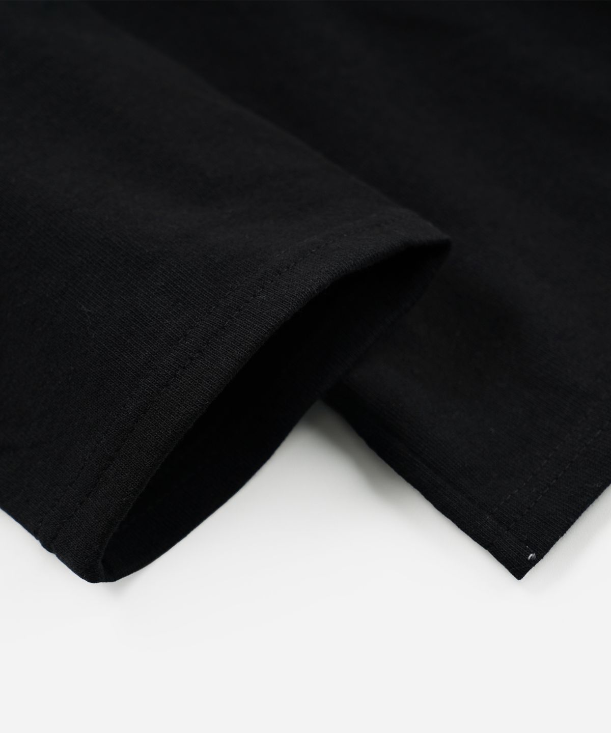 프리즘웍스(FRIZMWORKS) 10S SOLID HENLEY NECK TEE _ BLACK