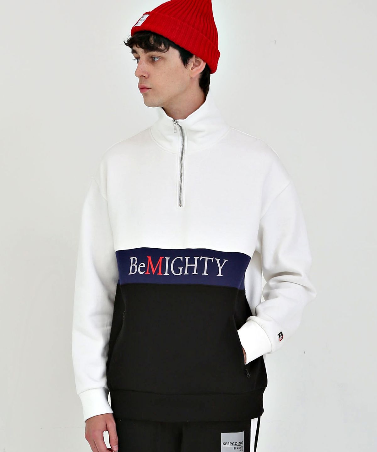 비마이티(BEMIGHTY) 반집업 아노락 오버핏 기모 맨투맨 블랙