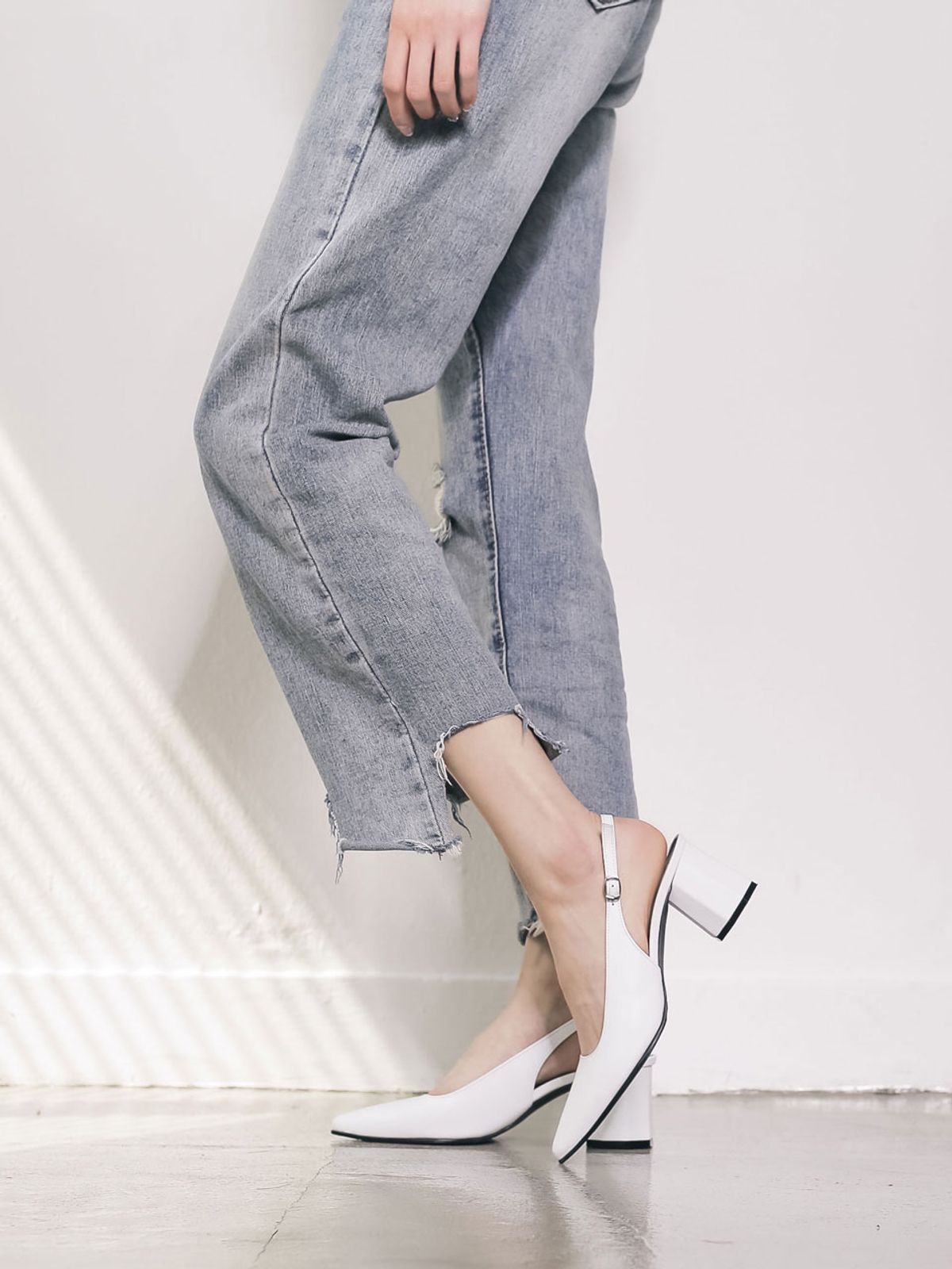 어썸듀(AWESOME DEW) SlingBack Ads044