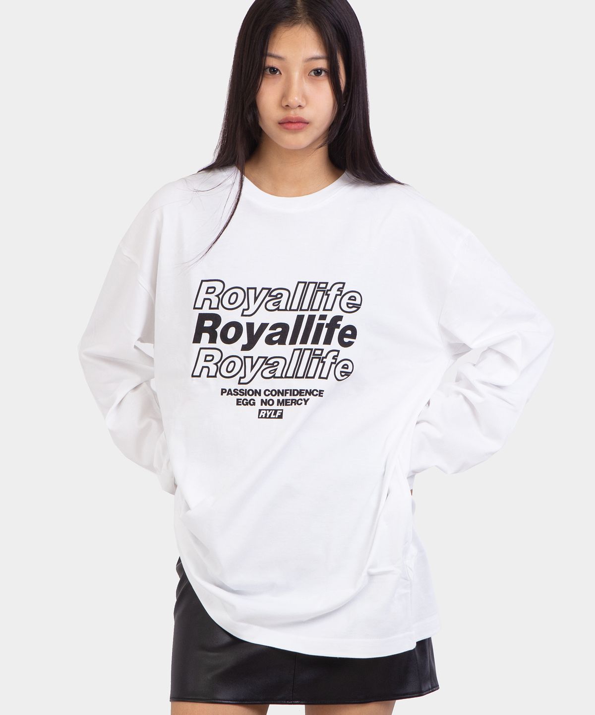 로얄라이프(ROYALLIFE) RLL201  멀티 로고 롱슬리브 - 화이트