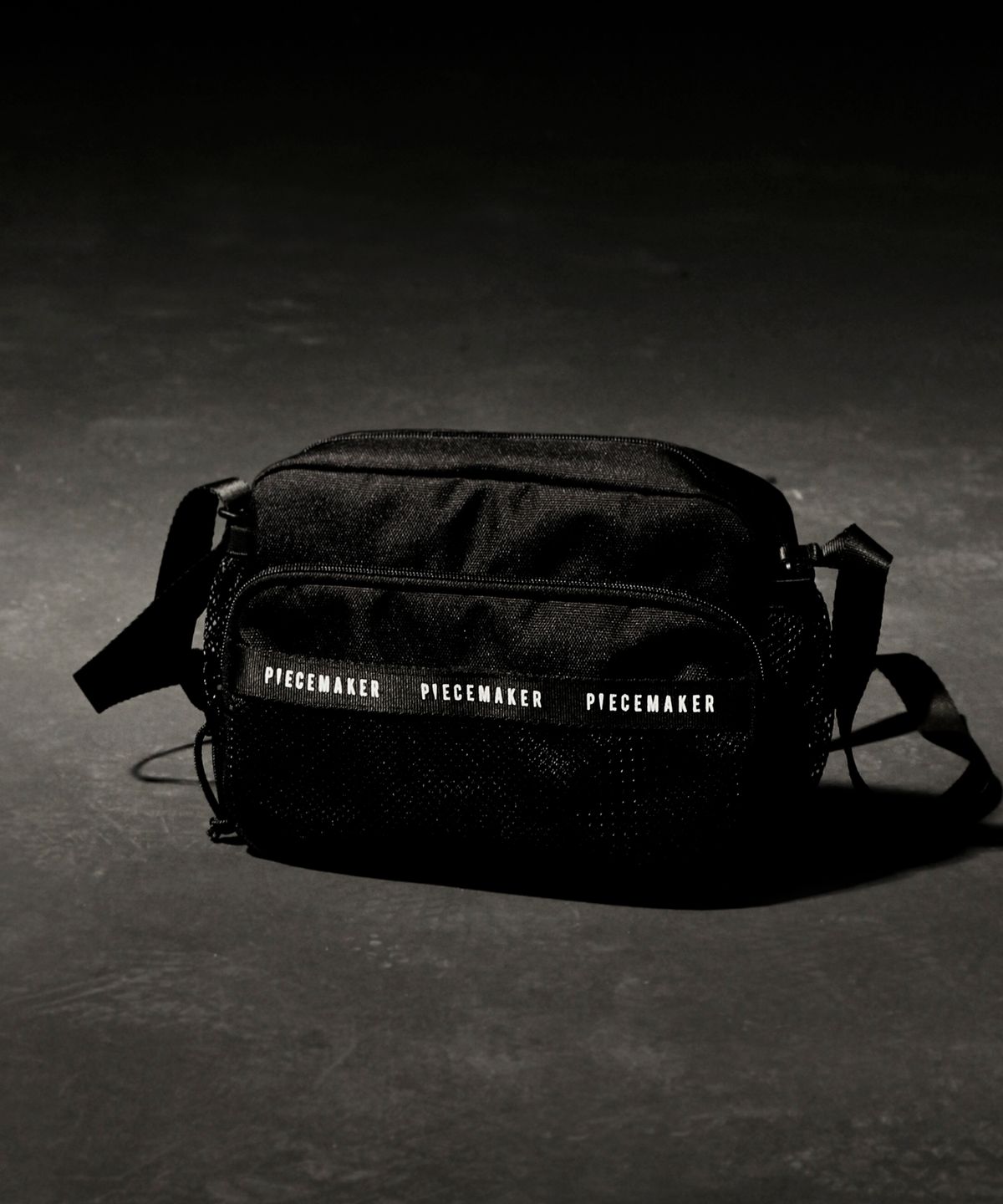 피스메이커(PIECE MAKER) REPLAY CROSS BAG (RED)