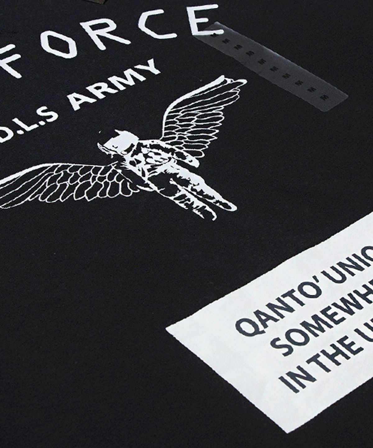 콴토데로코스(QANTO DE LOCOS) QANTO STREET_CREWNECK_BLACK