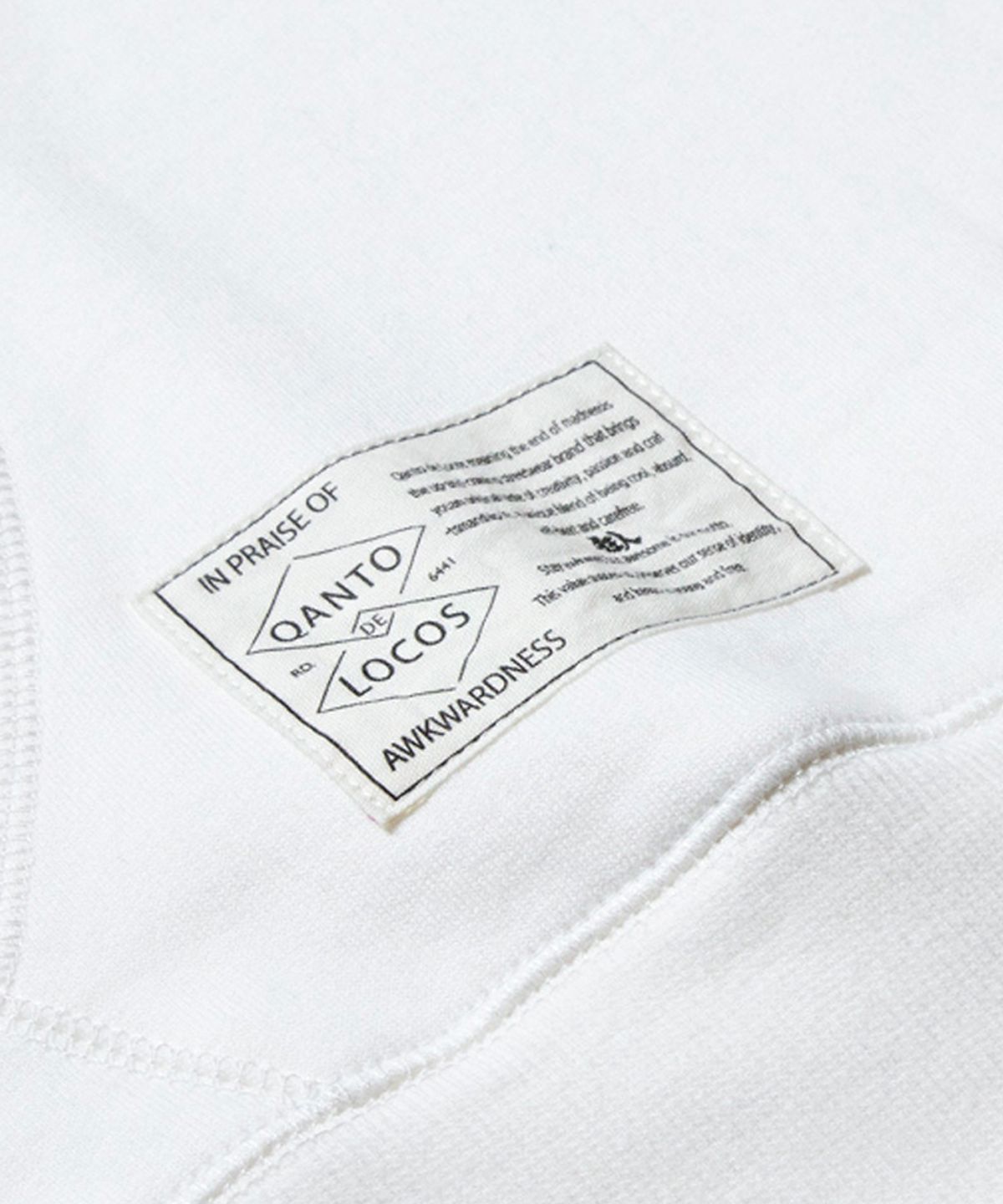 콴토데로코스(QANTO DE LOCOS) EMB SPACEMAN_CREWNECK_IVORY