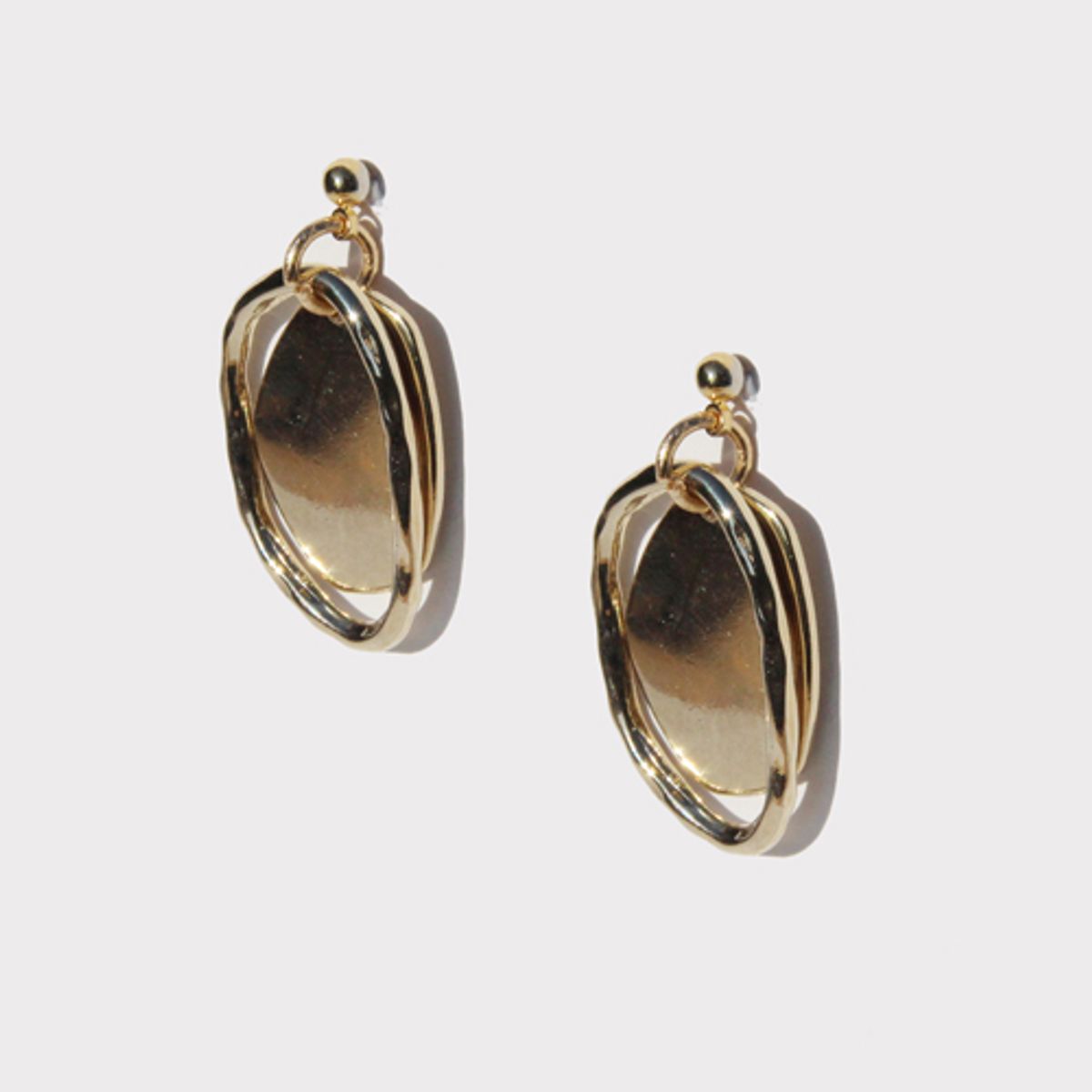 러쉬오프(RUSH OFF) [RUSHOFF]Dual Gold Shape Earring/듀얼 골드쉐입 이어링