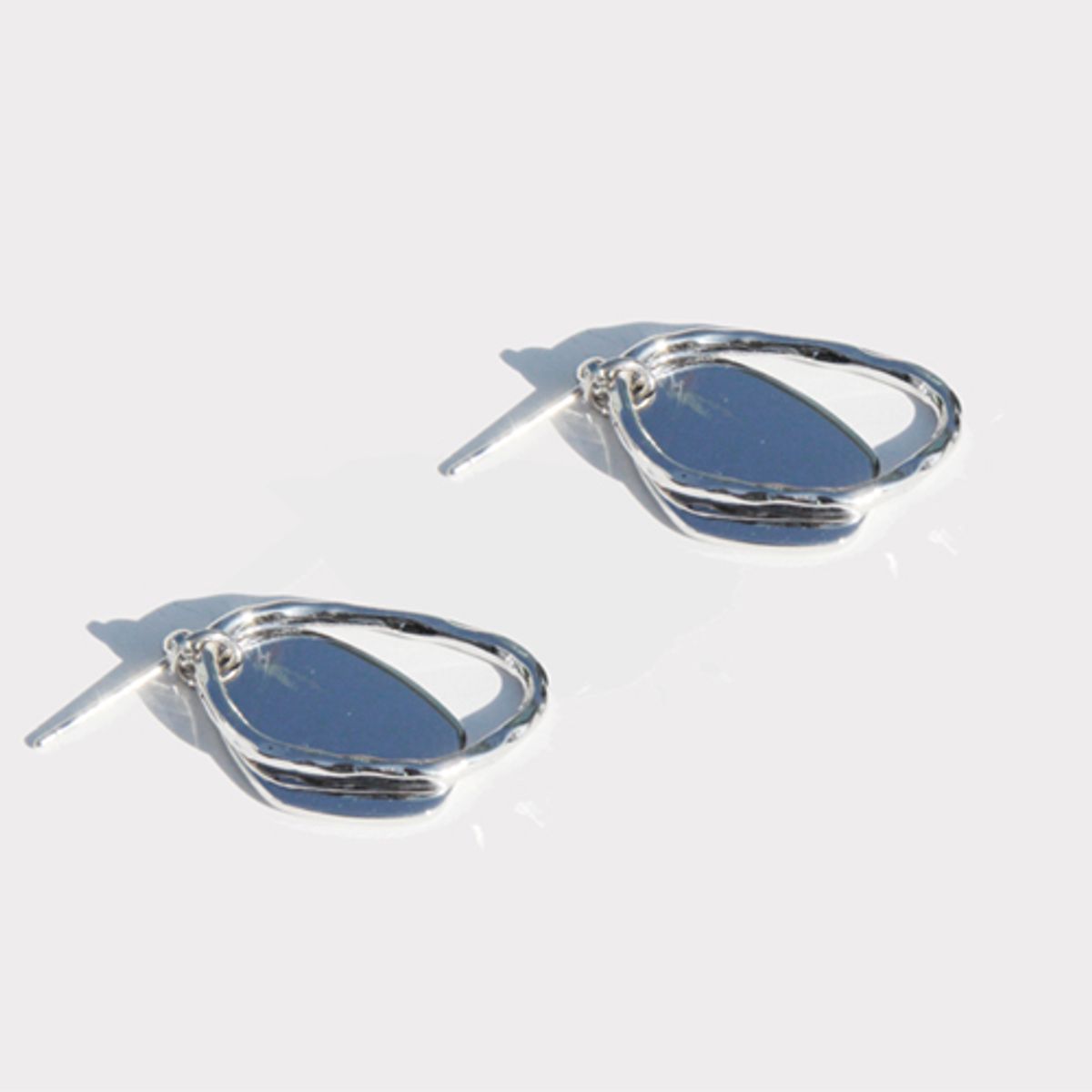 러쉬오프(RUSH OFF) [RUSHOFF]Dual Silver Shape Earring/듀얼실버쉐입 이어링