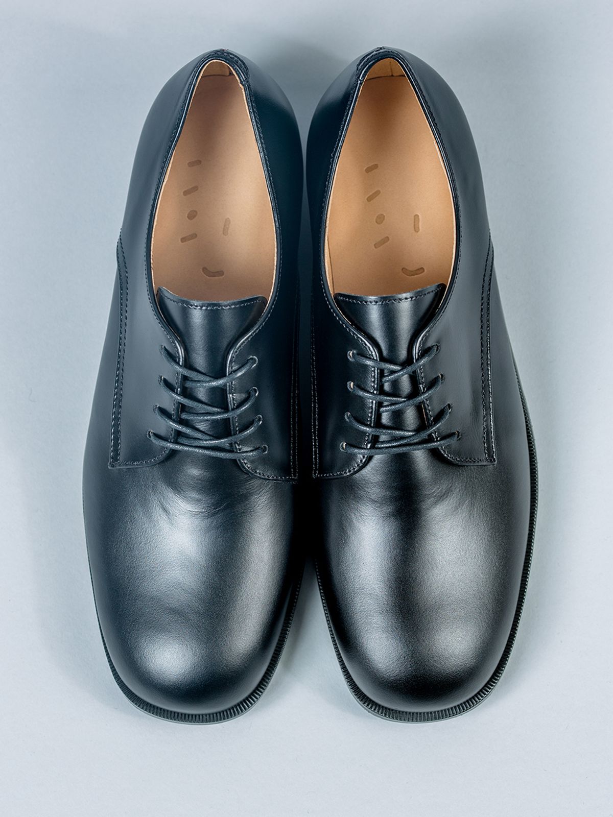 흰(HEENN) heenn . hs1804  Black