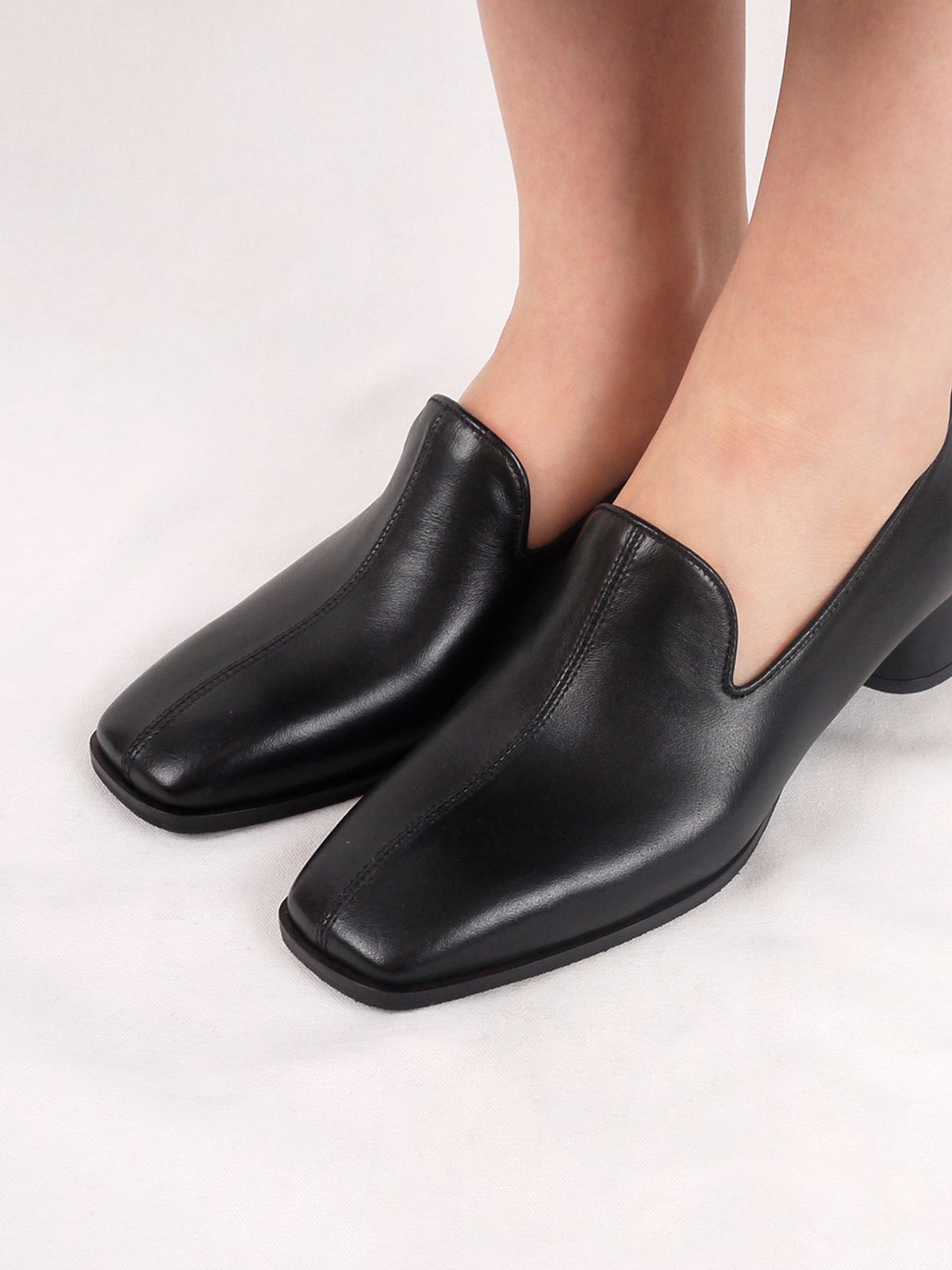 흰(HEENN) heenn . hs1805 스퀘어펌프스 Black