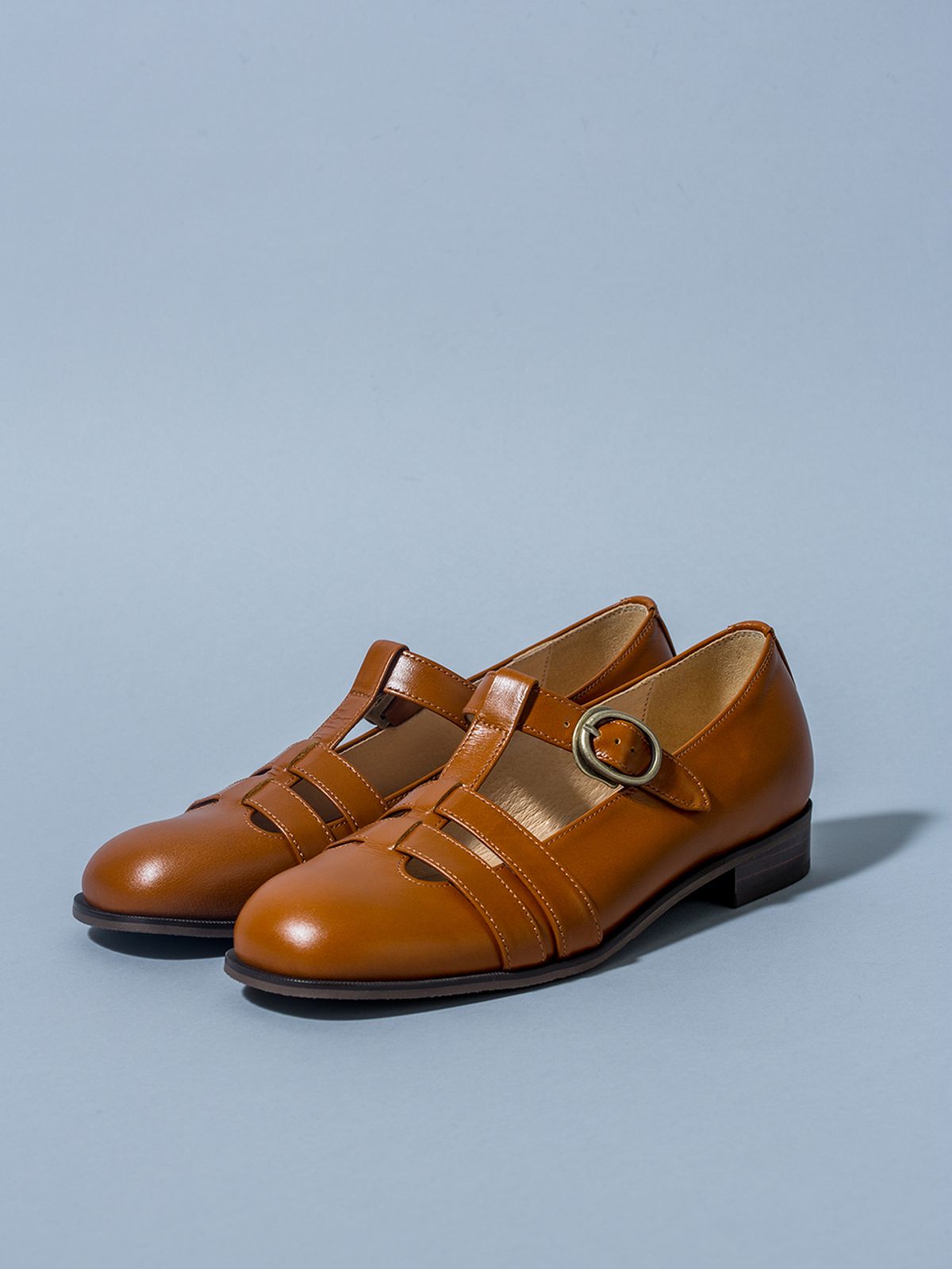 흰(HEENN) HS1806 Maryjane Shoes . Camel Brown