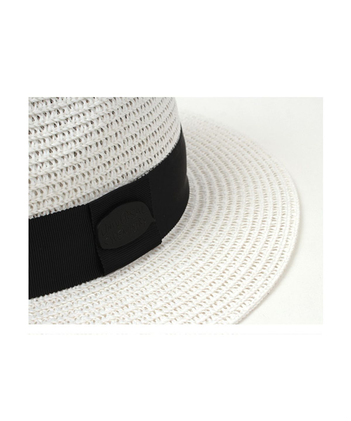 유니버셜 케미스트리(UNIVERSAL CHEMISTRY) Black-Metal Summer White Fedora 썸머화이트페도라