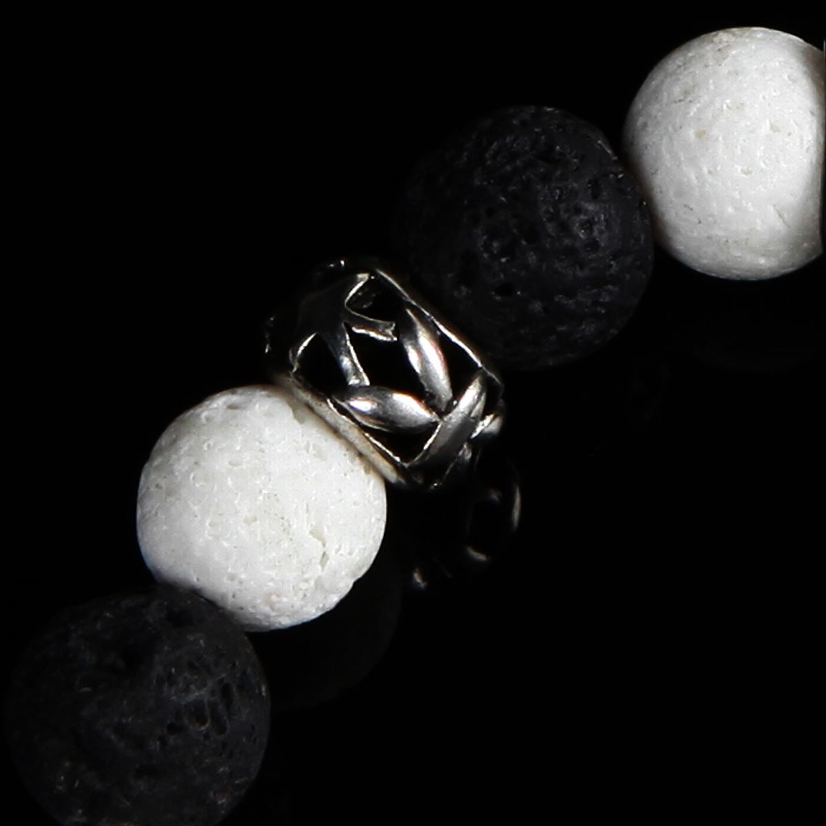 에잇볼륨(EIGHTVOLUME) EV 2 Bead Bracelet(B&W)