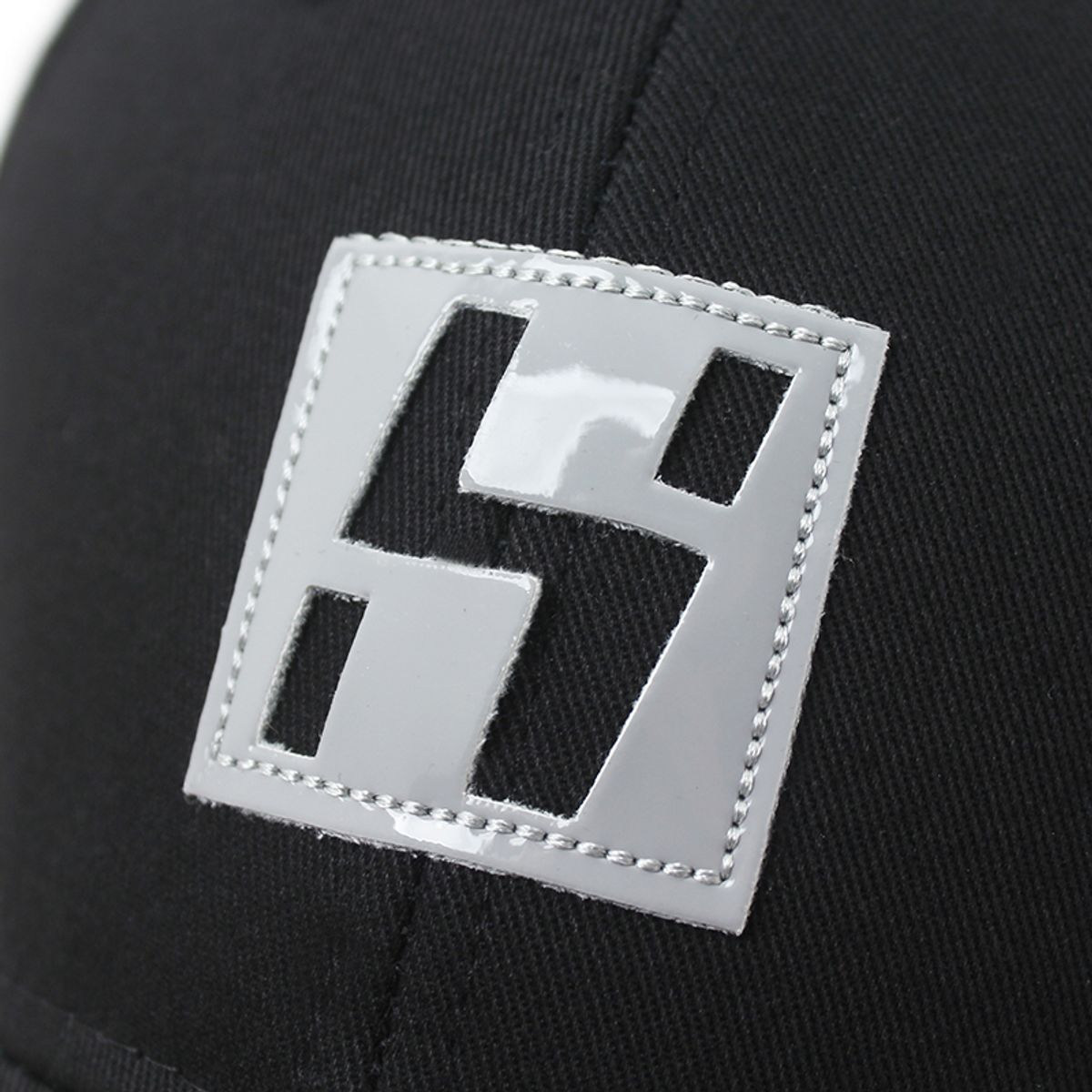 헤이터(HATER) 헤이터 H 레더 패치 볼캡 블랙