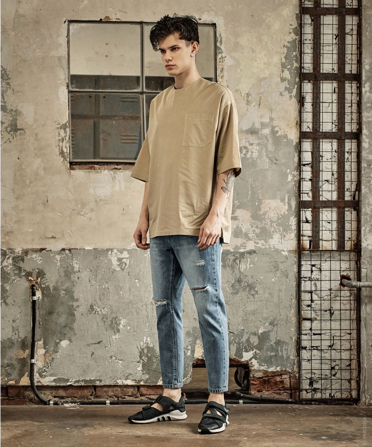 언터치드(UNTOUCHED) [GRINDER] PAUL 005 - CROP