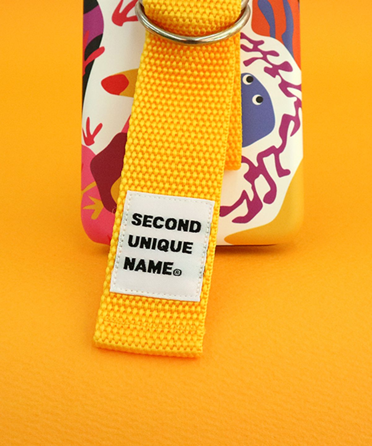 세컨드유니크네임(SECOND UNIQUE NAME) SUN CASE GRAPHIC FRUIT WHITE YELLOW (BELT)