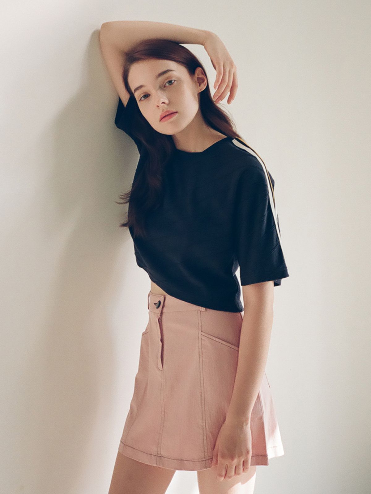 느와(NOIR) Jacquard T-Shirts (NV)