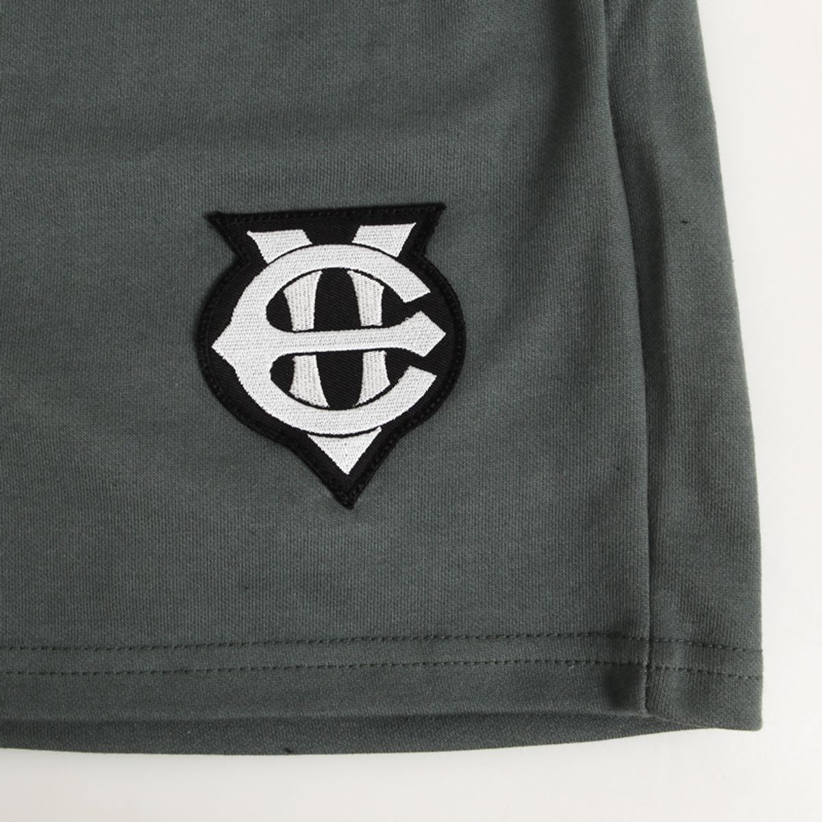 에잇볼륨(EIGHTVOLUME) EV Emblem Half Pants (Khaki)