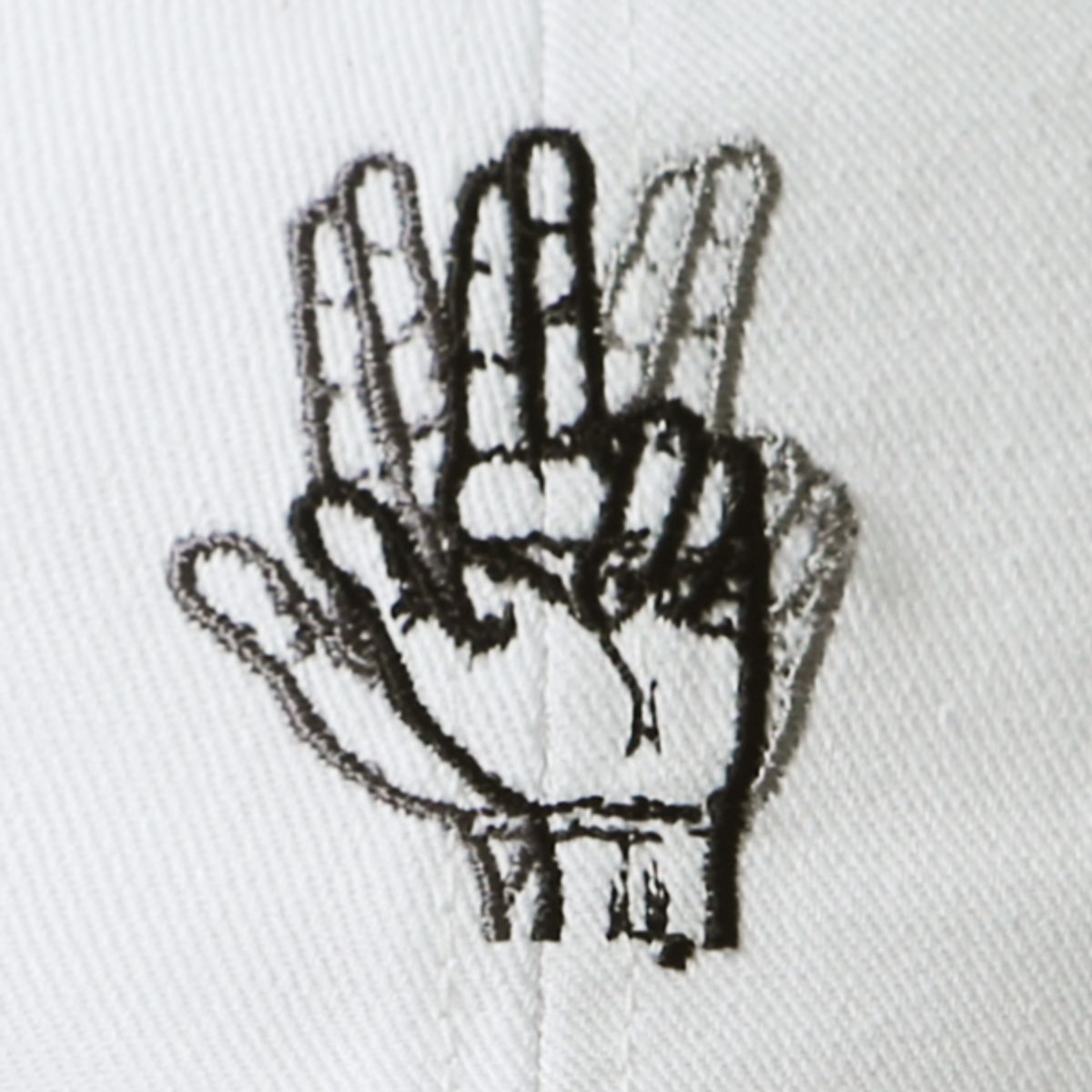 바이브레이트(VIBRATE) MINI CLASSIC HAND LOGO BALL CAP (white)