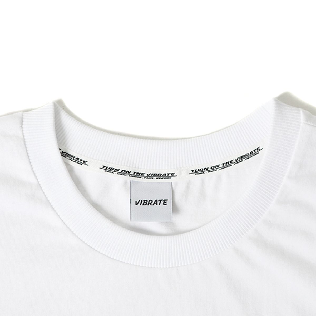 바이브레이트(VIBRATE) CLASSIC HAND SHAKE SIGN T-SHIRT (white)