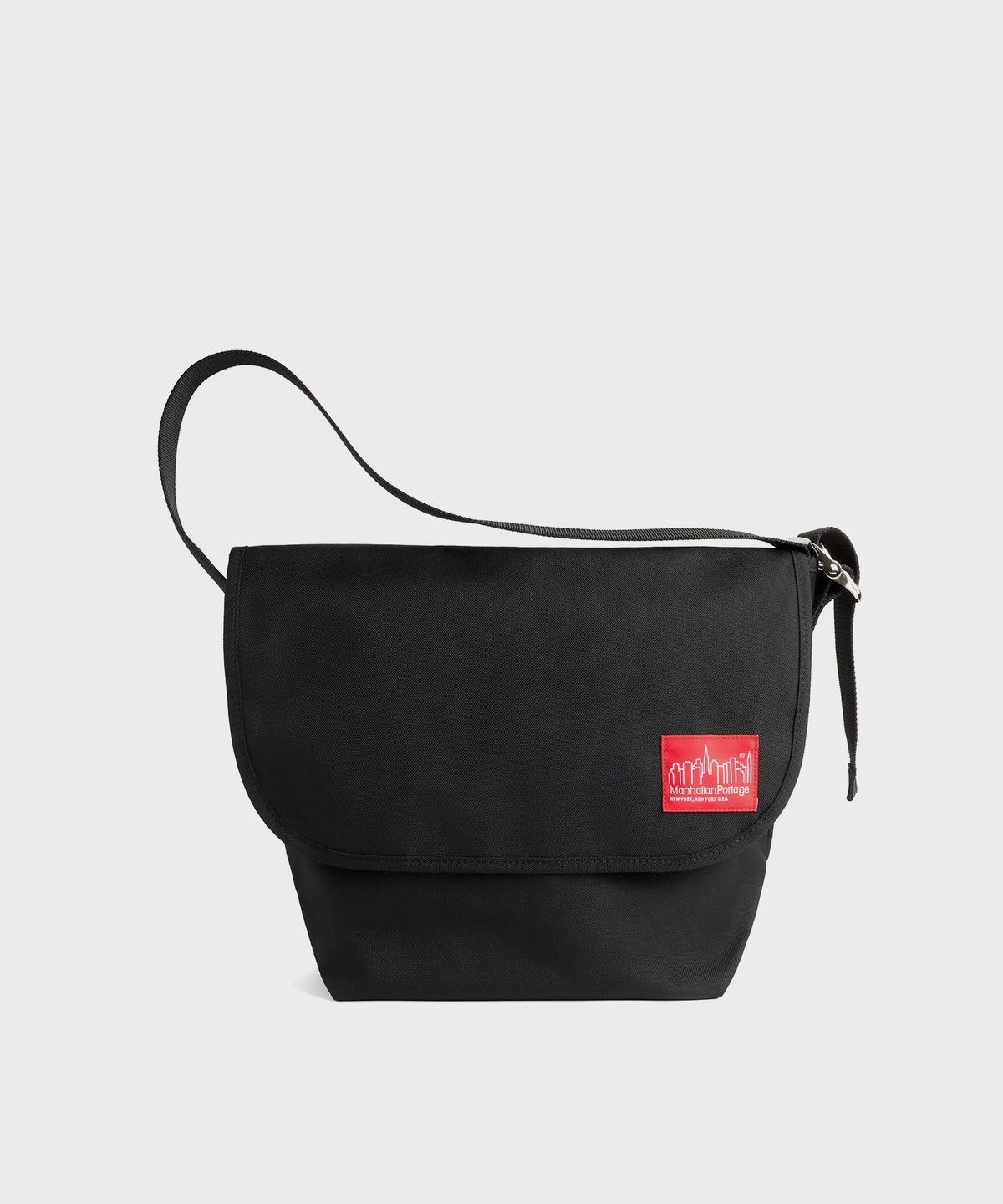 맨하탄 포티지(MANHATTAN PORTAGE) 1606V 빈티지 메신저백 M BLACK