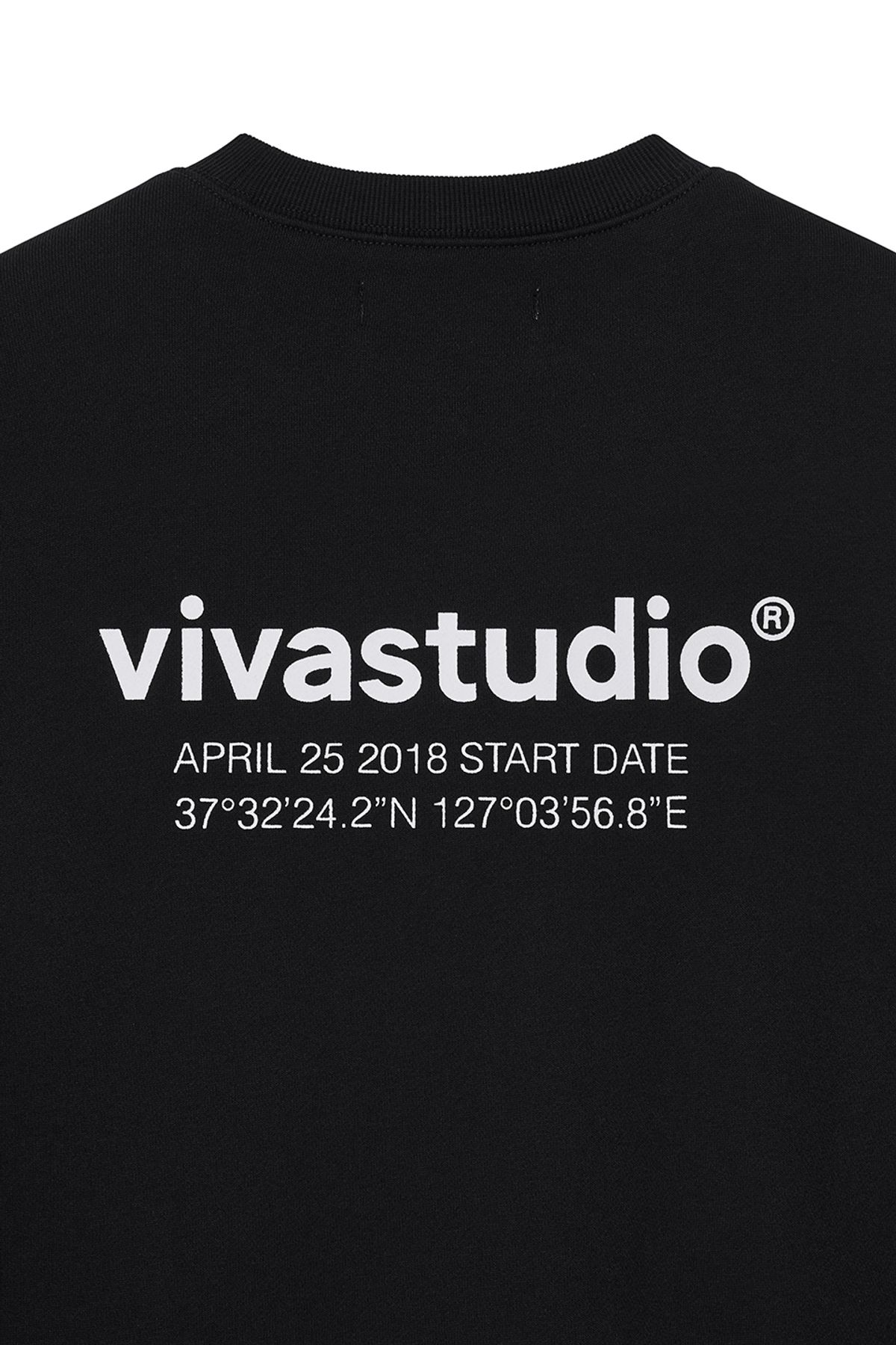 비바스튜디오(VIVASTUDIO) LOCATION CREWNECK [BLACK]