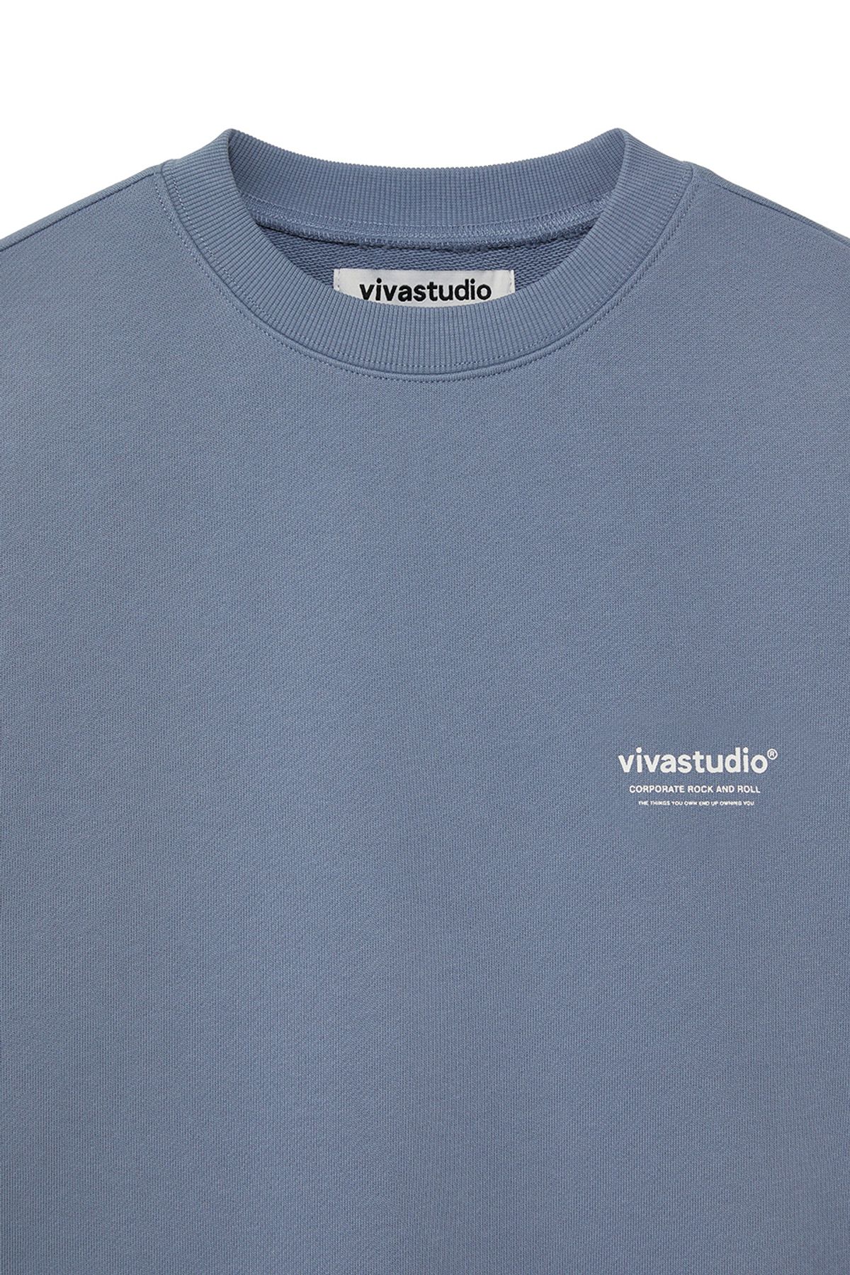 비바스튜디오(VIVASTUDIO) LOCATION CREWNECK [PASTEL BLUE]