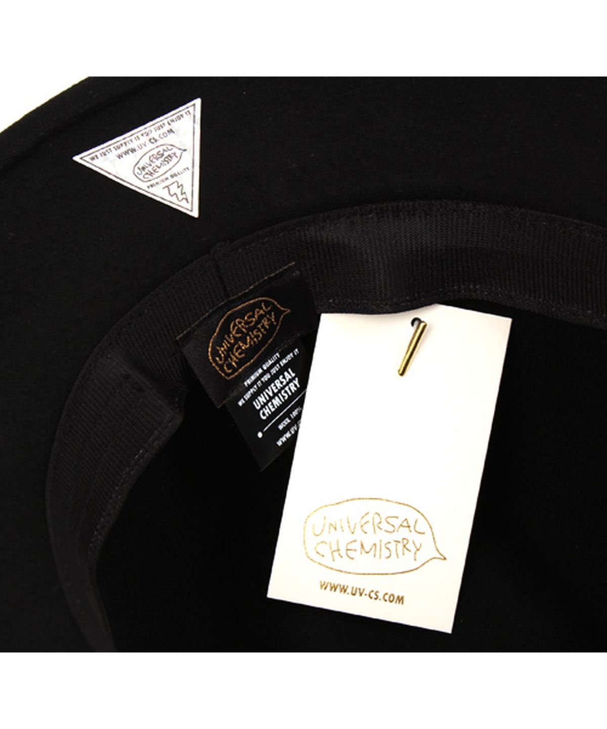 유니버셜 케미스트리(UNIVERSAL CHEMISTRY) Gold Metal Line Short Fedora 숏페도라