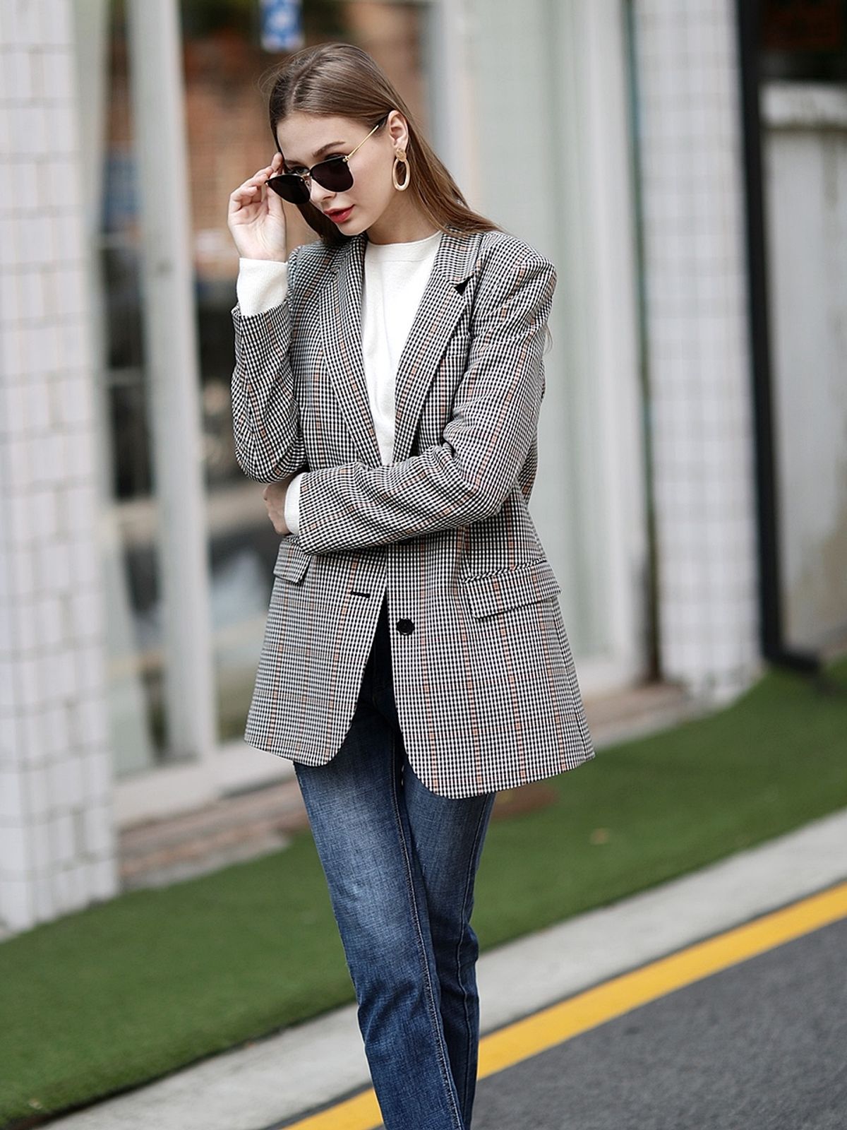 핀블랙(PINBLACK) 투버튼 체크 자켓 베이지