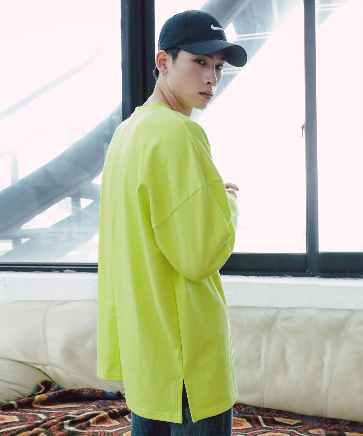 제멋(JEMUT) 오버핏 레이어드 롱티셔츠 라임 KJLT2153