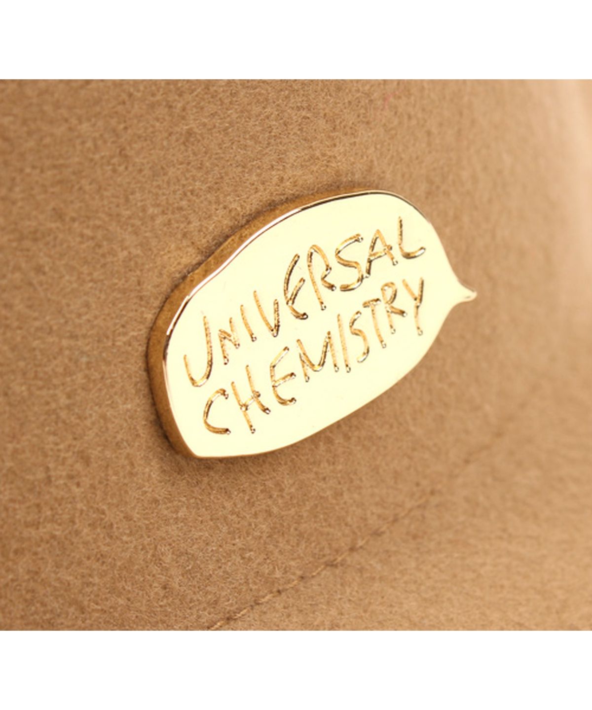 유니버셜 케미스트리(UNIVERSAL CHEMISTRY) GD Metal BG Short Fedora 울페도라