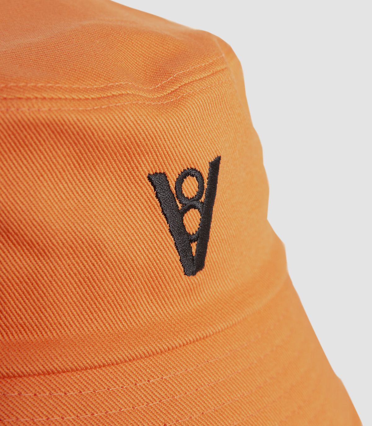 바이브레이트(VIBRATE) BASIC BUCKET HAT (ORANGE)