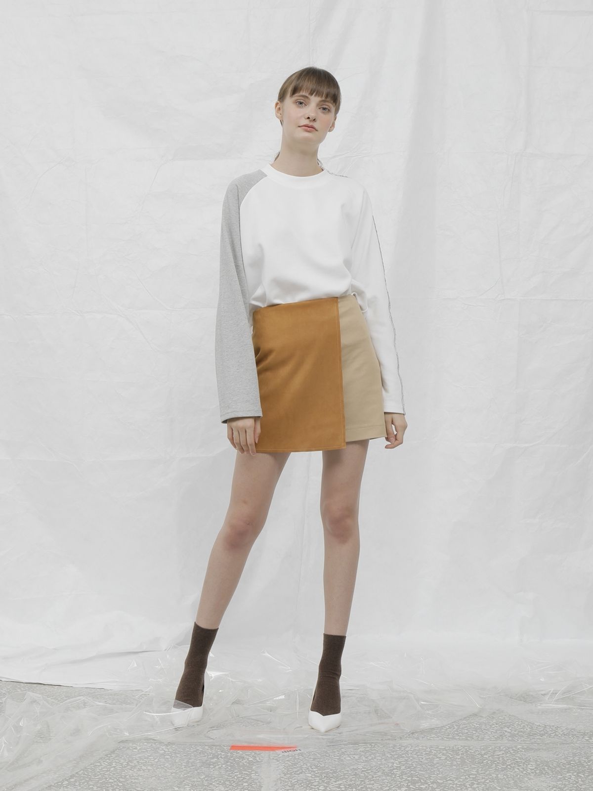 느와(NOIR) Su Skirt
