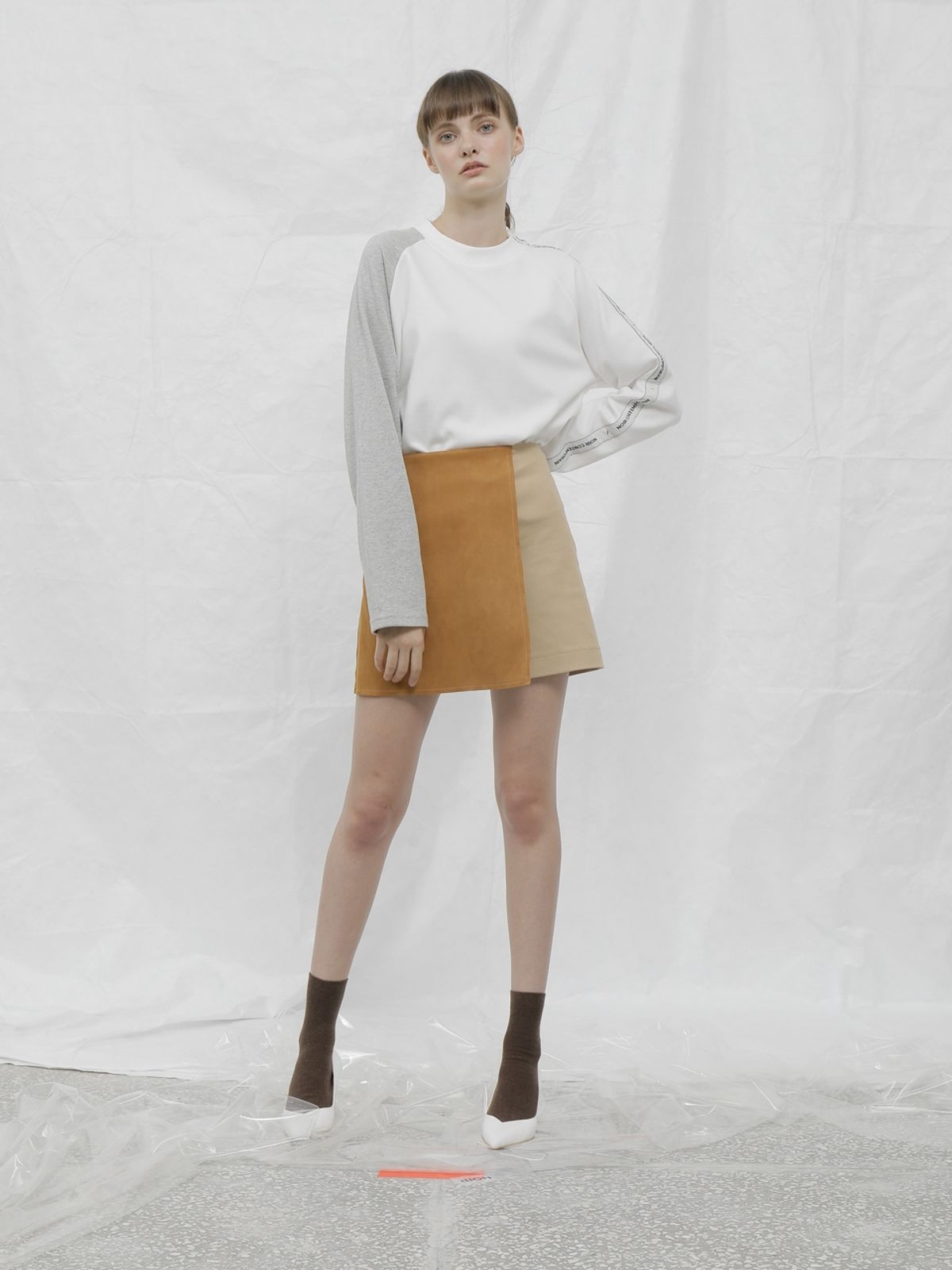 느와(NOIR) Su Skirt