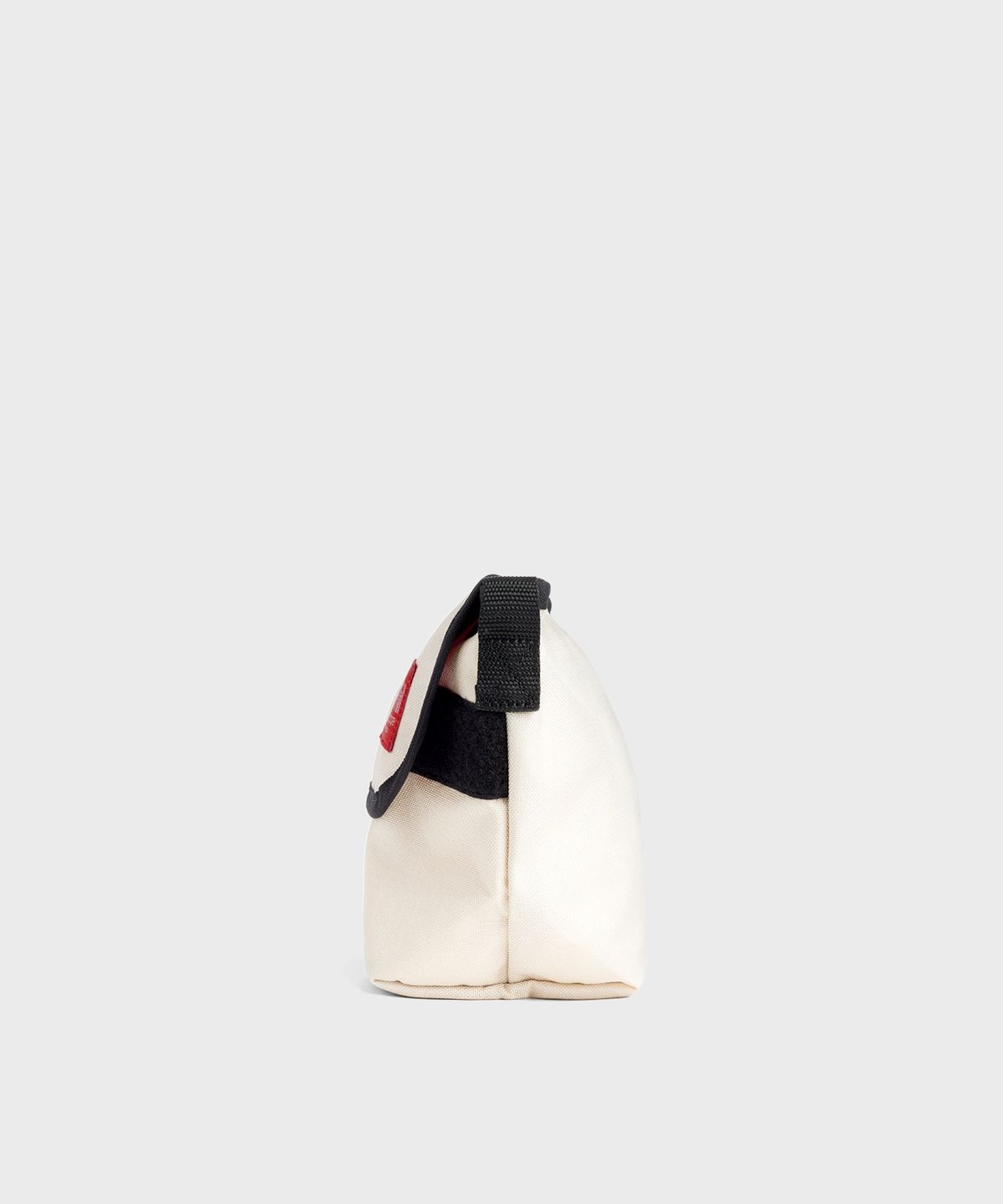 맨하탄 포티지(MANHATTAN PORTAGE) 1603 미니 NY 메신저백 IVORY