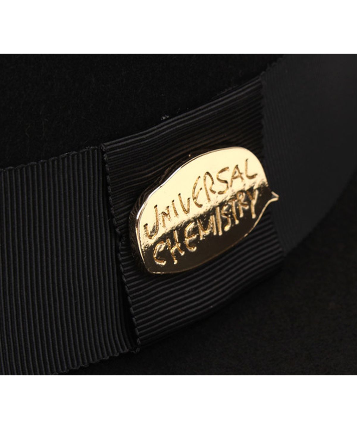 유니버셜 케미스트리(UNIVERSAL CHEMISTRY) GD Metal Line Wool Long BK Fedora 울페도라