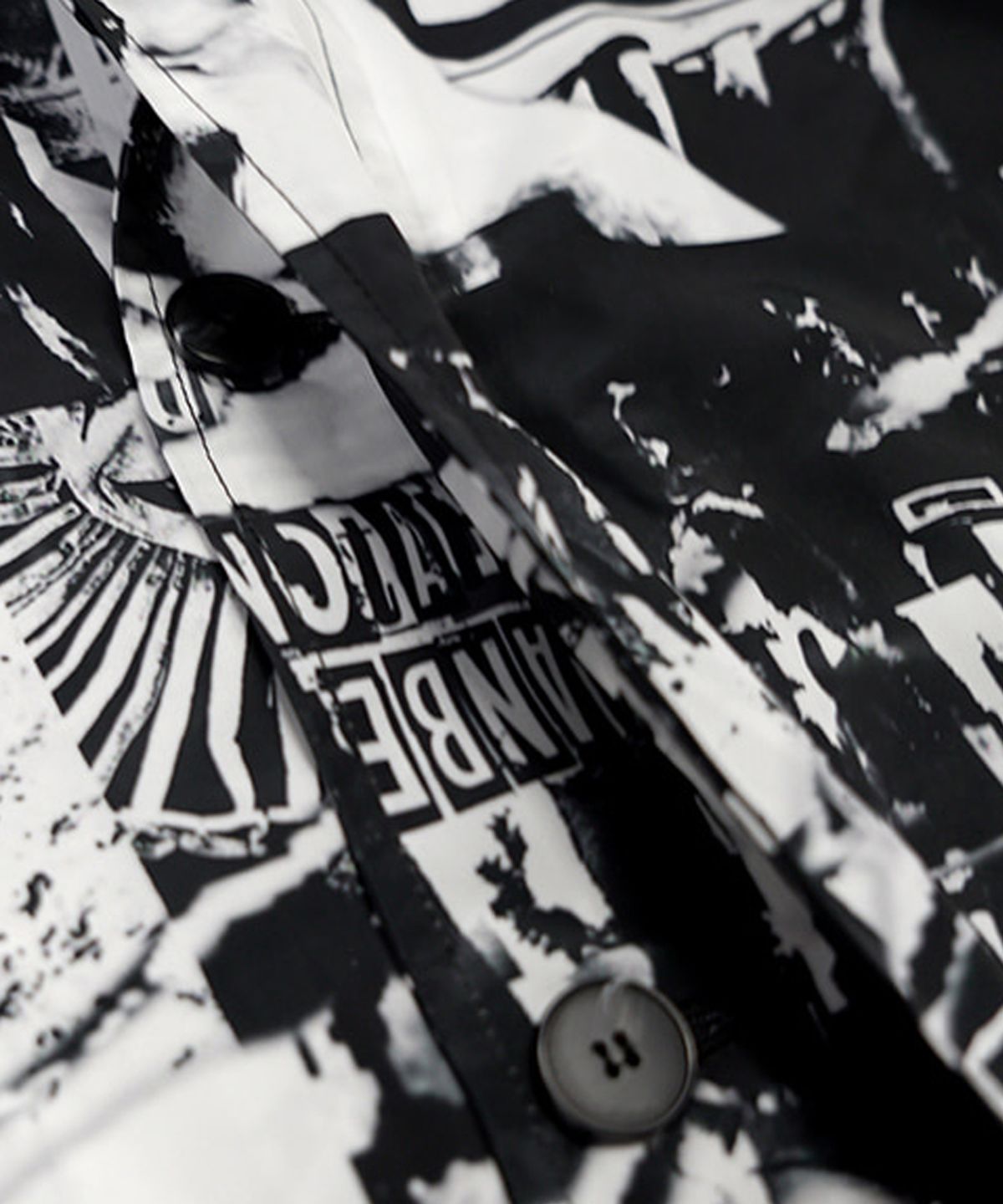 아임낫어휴먼비잉(I AM NOT A HUMAN BEING) TORN PICTURES ALL PRINT MAC COAT - O/C