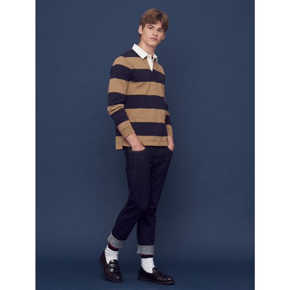 빈폴 멘(BEANPOLE MEN) 네이비 스트라이프 럭비 티셔츠 (BC8841C22R)