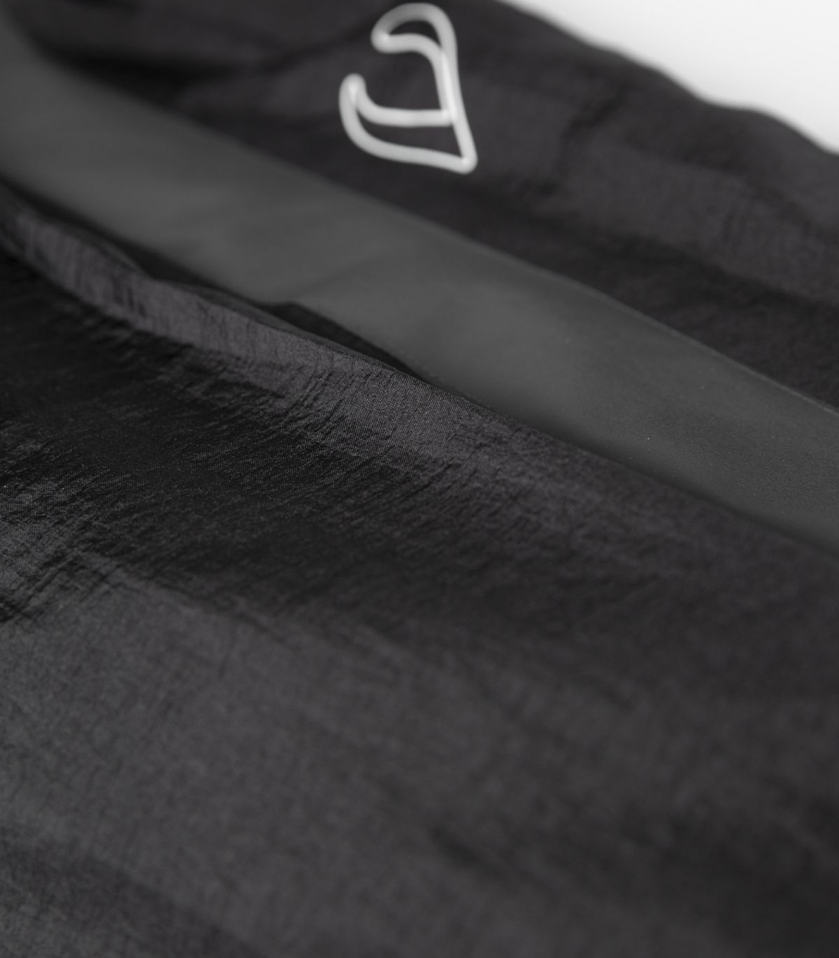 바이브레이트(VIBRATE) SCOTCH LINE JOGGER PANTS (BLACK)