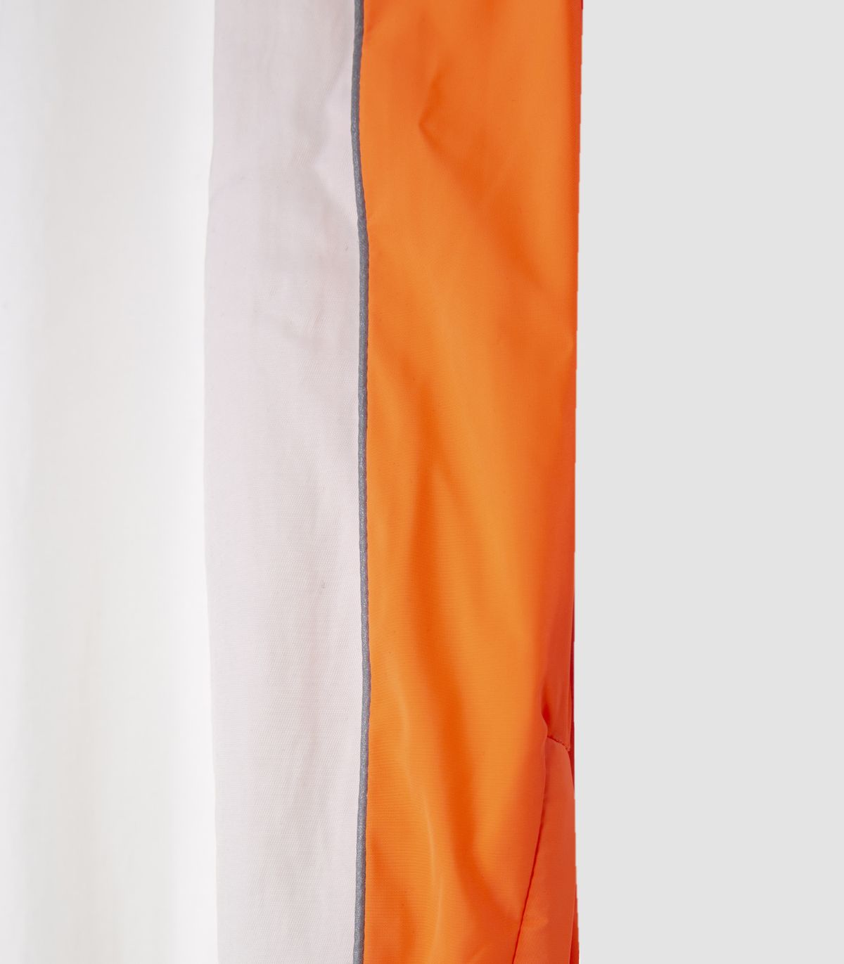 바이브레이트(VIBRATE) V8 - LINE PATCH JOGGER PANTS (WHITE & ORANGE)