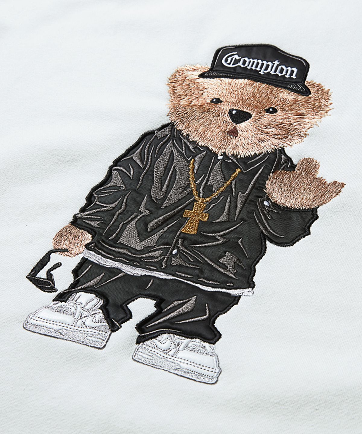 스티그마(STIGMA) EMB COMPTON BEAR OVERSIZED HEAVY SWEAT HOODIE WHITE