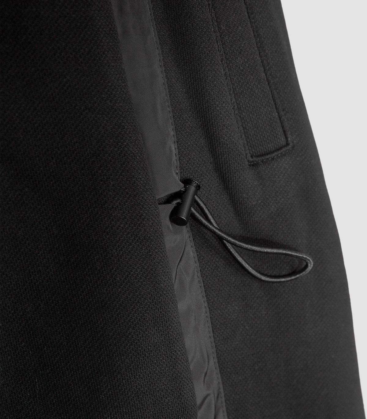바이브레이트(VIBRATE) TECH OUTFIT JOGGER PANTS (BLACK)