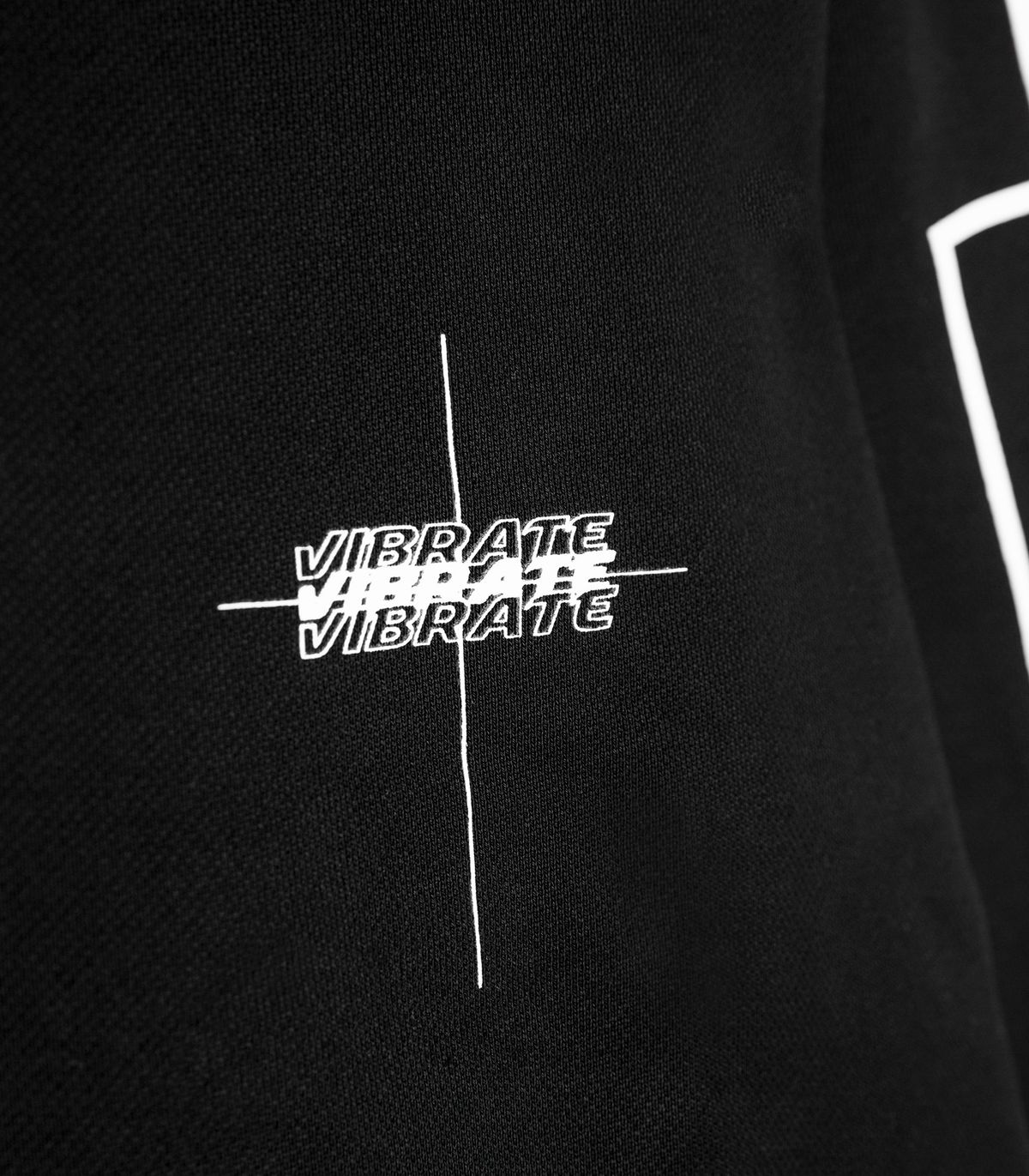 바이브레이트(VIBRATE) CLASSIC MINI LOGO SWEAT SHIRT (BLACK)