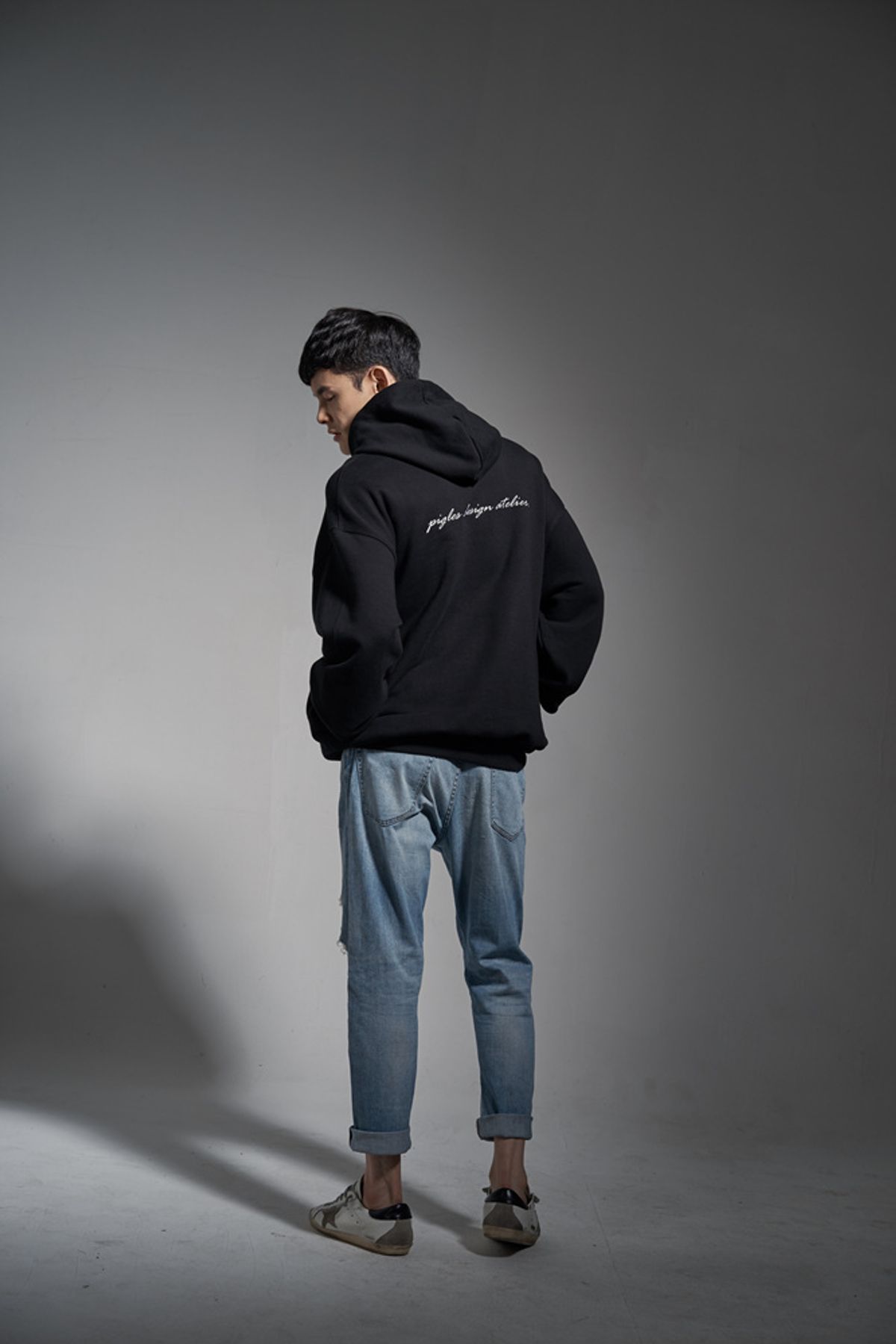 피글스(PIGLES) 프리다 칼로 모티브 후드티(2 color)