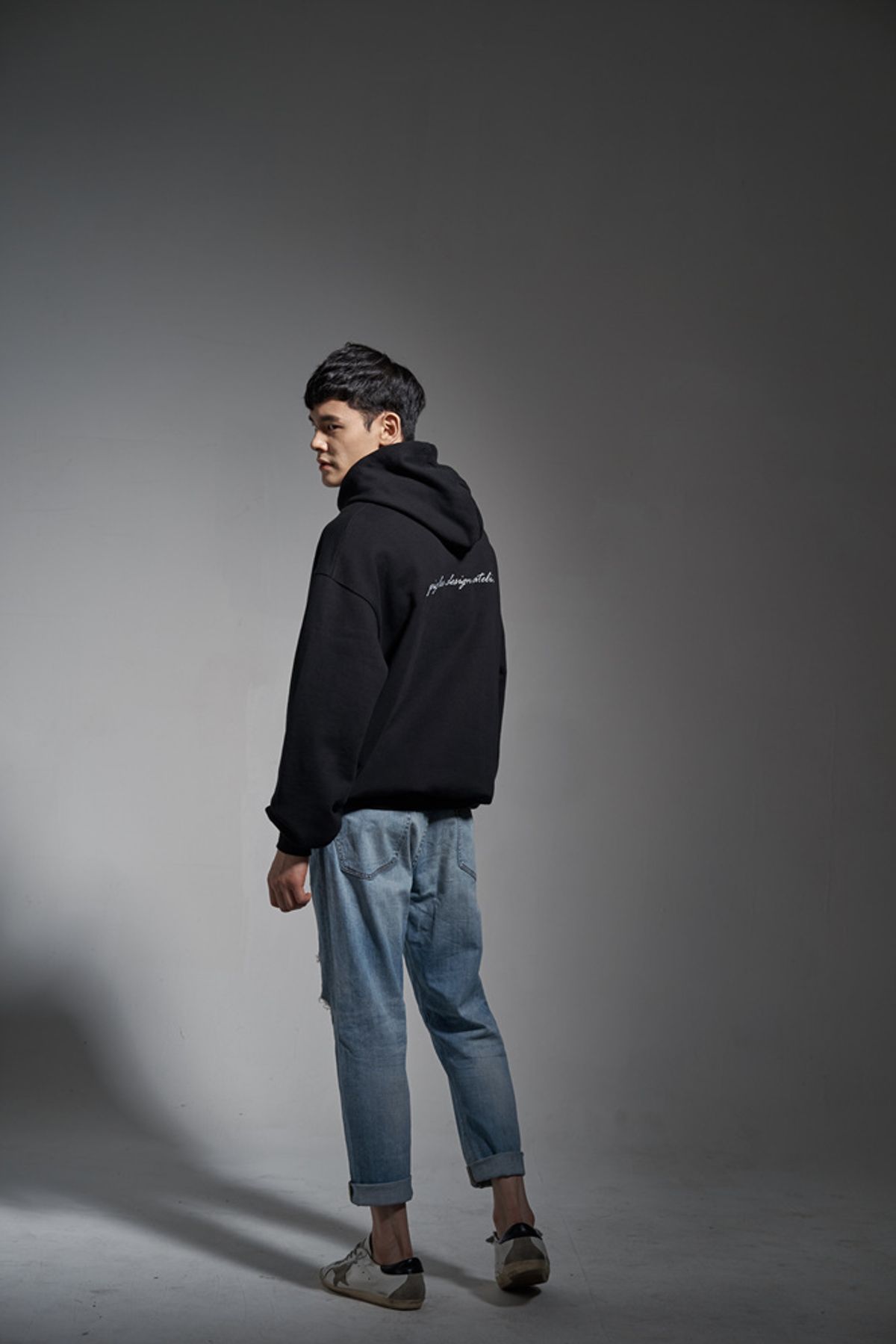 피글스(PIGLES) 프리다 칼로 모티브 후드티(2 color)
