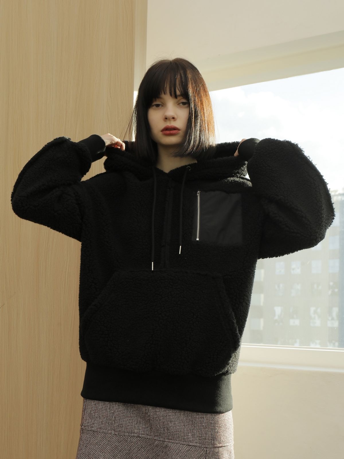 느와(NOIR) Bo Hoodie