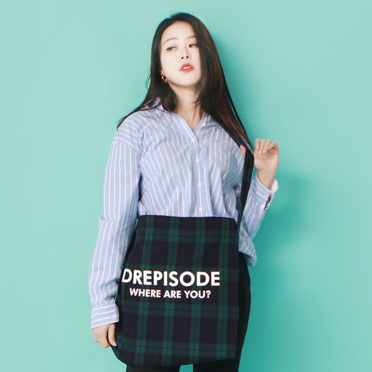 드레피소드(DREPISODE) DQC 로고 플란넬 체크 크로스백 DL18-GR