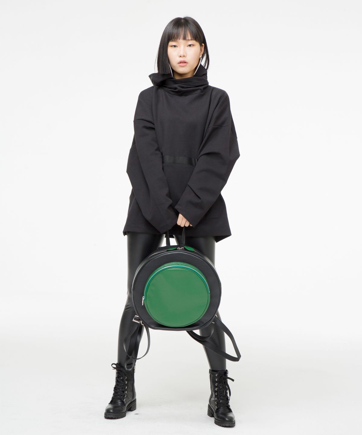 슈퍼문(SUPERMOON) Circle hole -  G초록그린동그라미가죽백팩디자이너가방