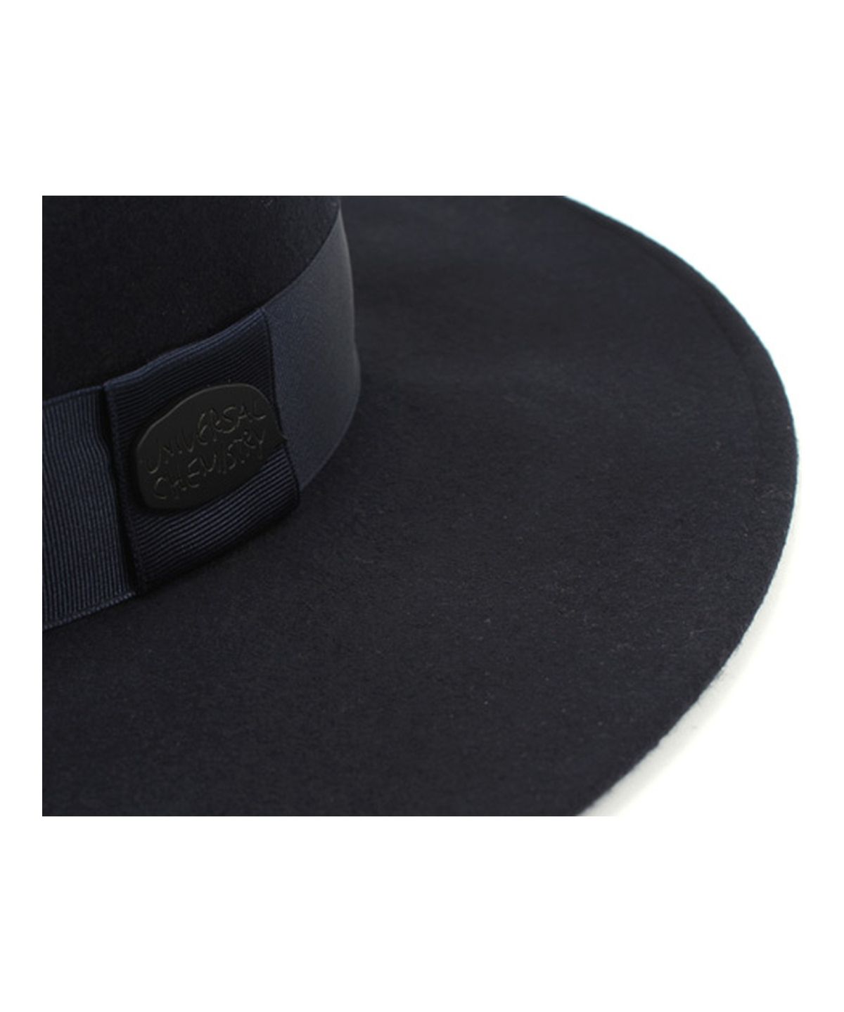 유니버셜 케미스트리(UNIVERSAL CHEMISTRY) NV Line Wool Navy Fedora 울페도라