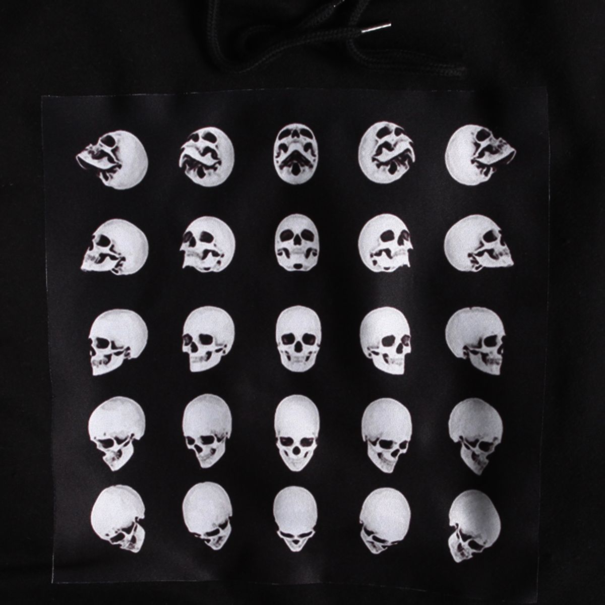 에잇볼륨(EIGHTVOLUME) EV 25Skulls Napping Hood