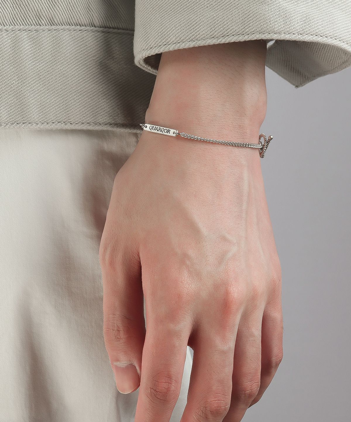 쿼르코어(QUARQOR) #3301 BRACELET