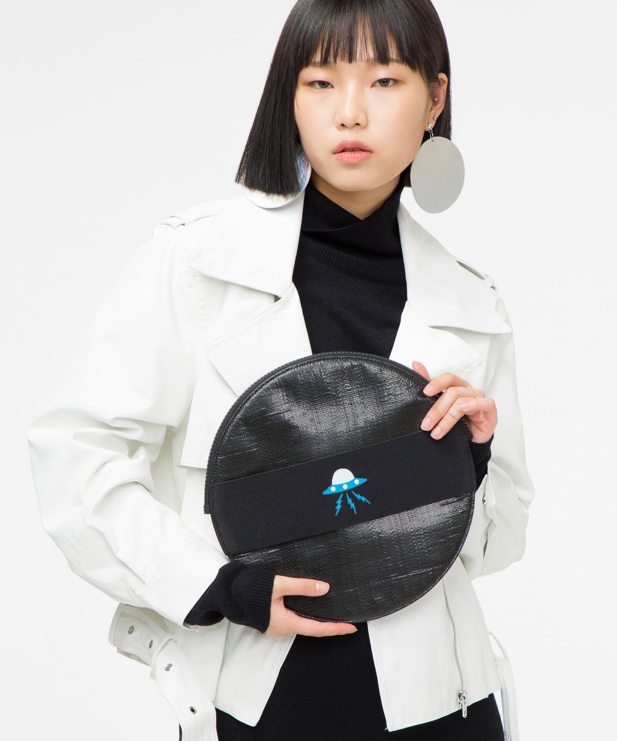 슈퍼문(SUPERMOON) UFO-B슈퍼문우주선블랙동그라미천막천방수블랙밴드클러치디자이너가방
