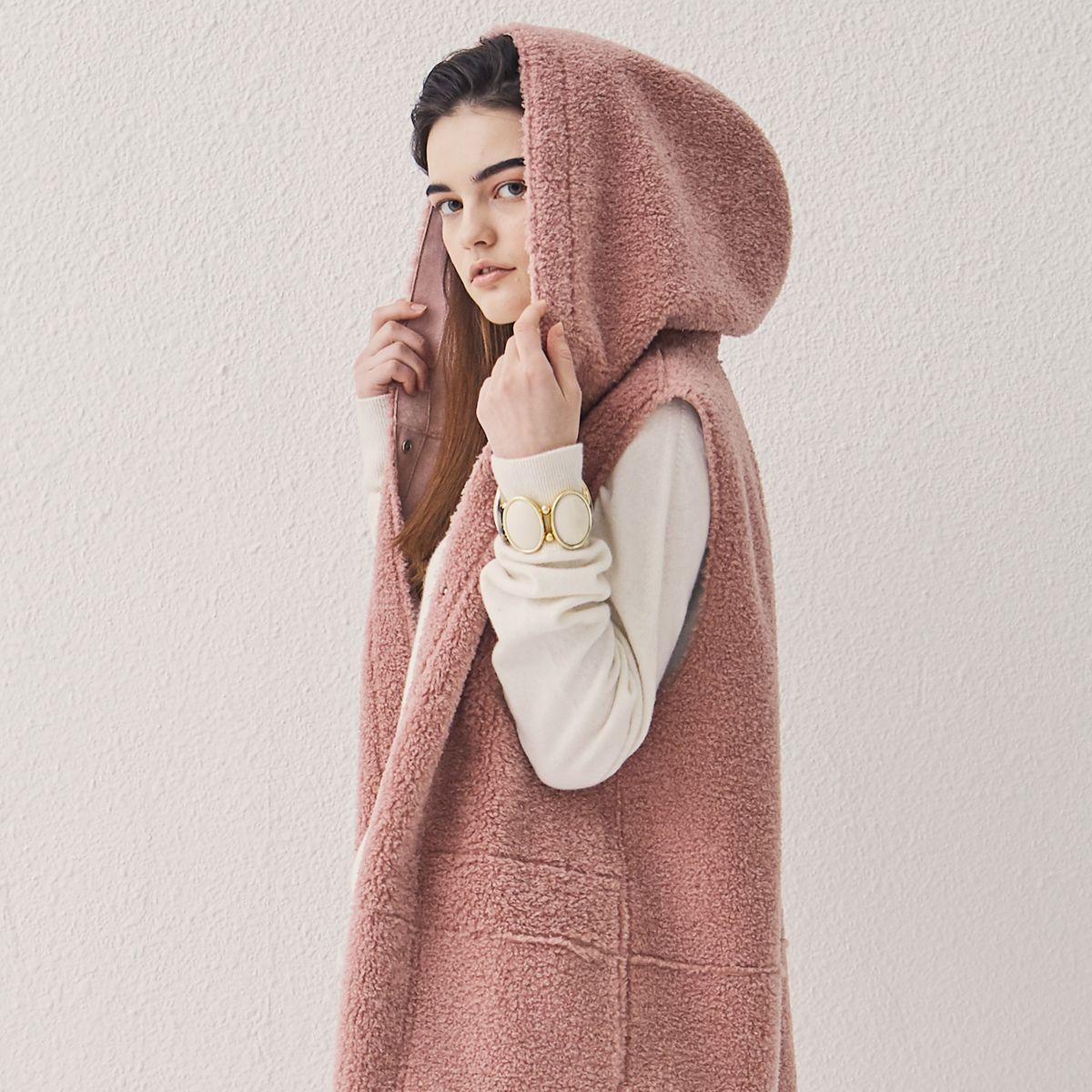 핀블랙(PINBLACK) HOOD REVER MUSTANG LONG VEST PINK